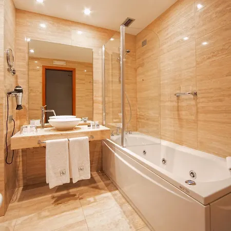 Eurostars Aeterna Hotel