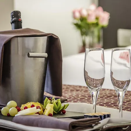 Eurostars Aeterna Hotel 4*